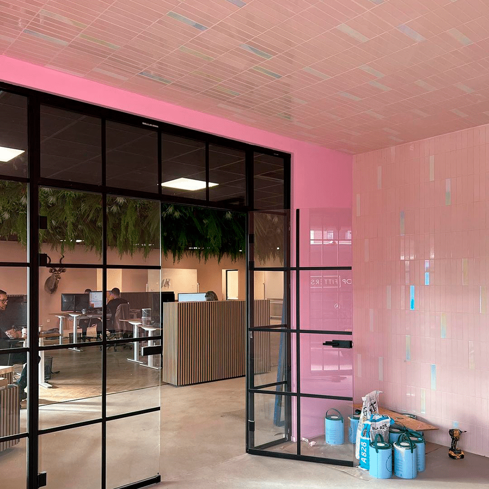 Hologram flisen i farven Unicorn med Hologram overflade