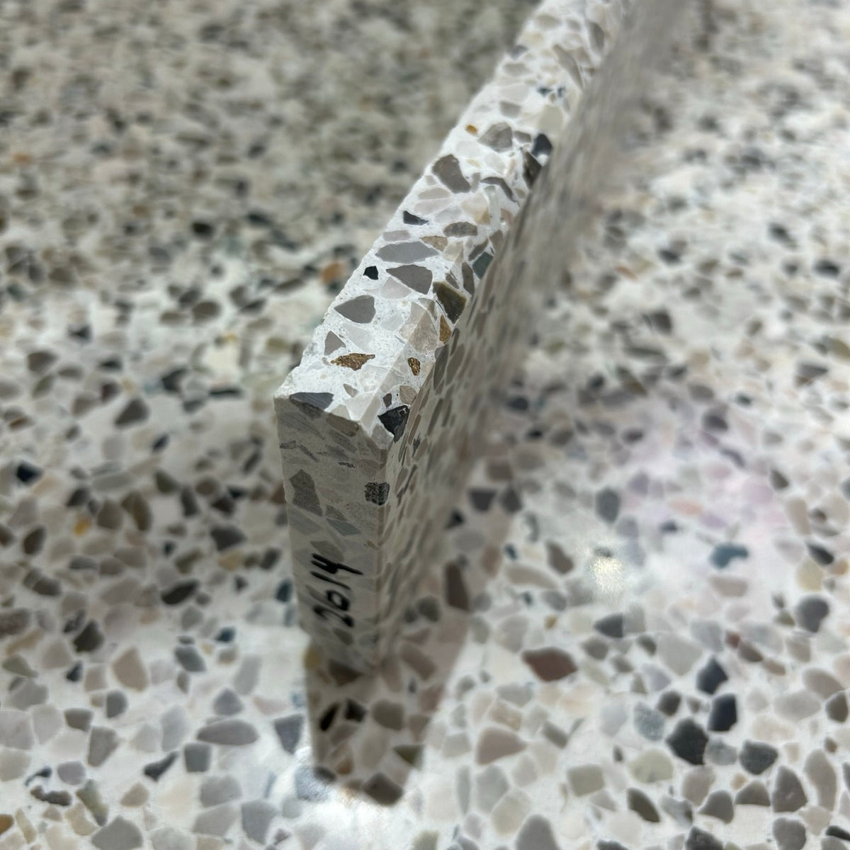 Terrazzo 1420 – 7,5 x 40 cm Sokkelkant
